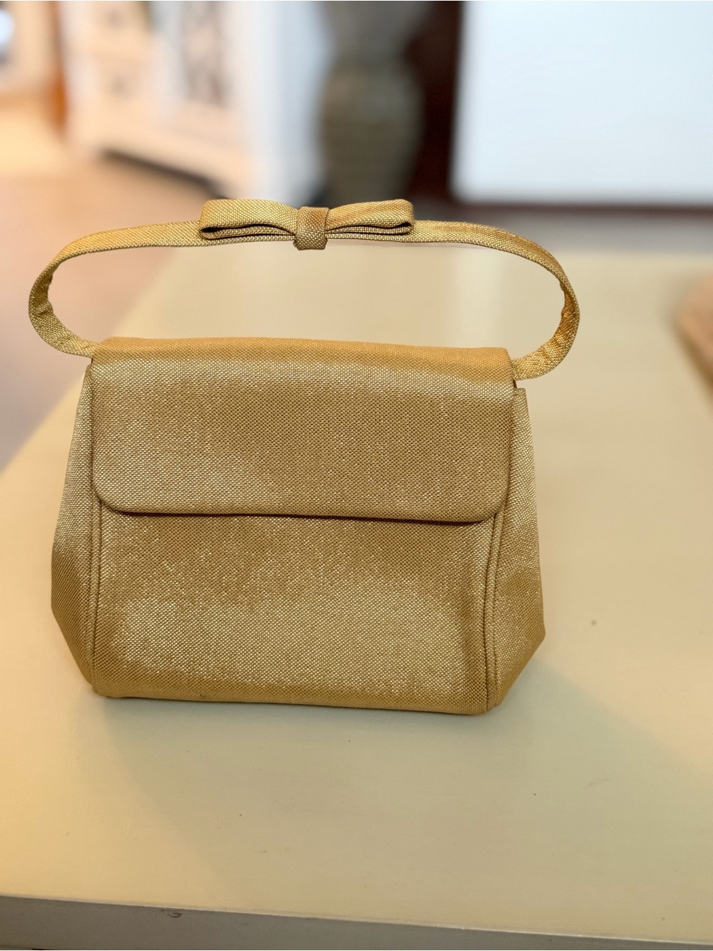 Vintage Glamour Gold Evening Handbag with Top Bow